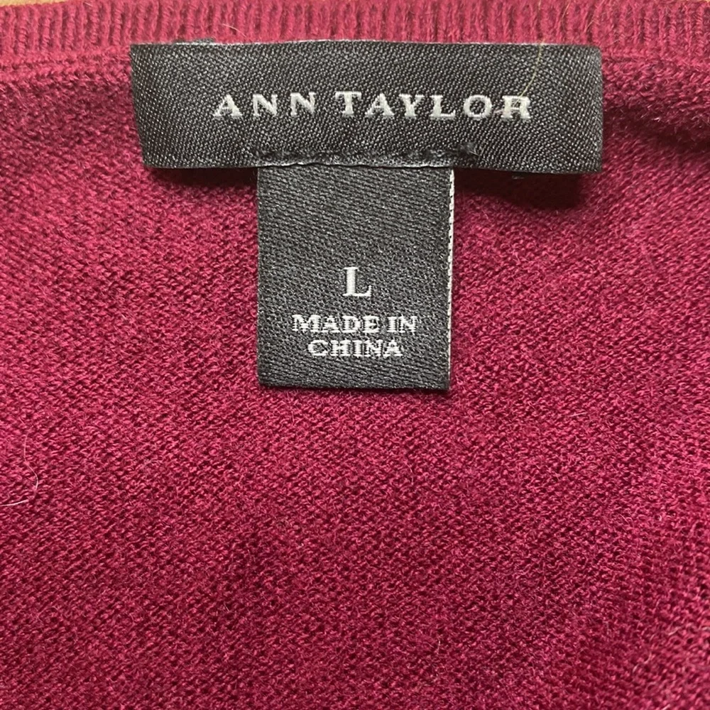 Ann Taylor burgundy neck